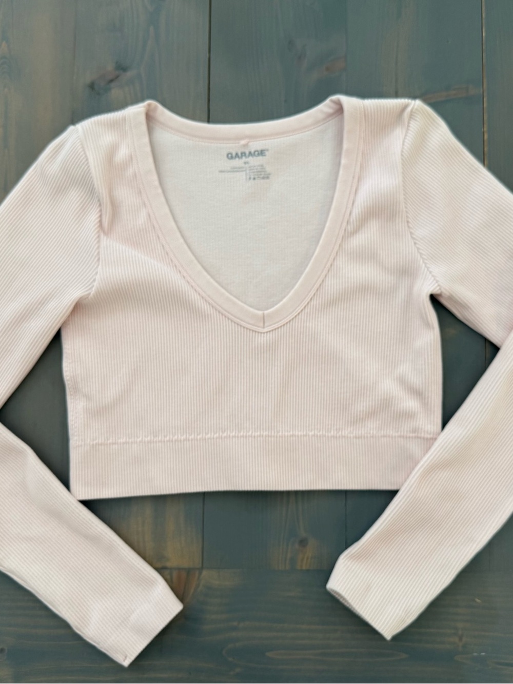 Garage Light Pink Ribbed V-Neck Long Sleeve Crop Top Size L